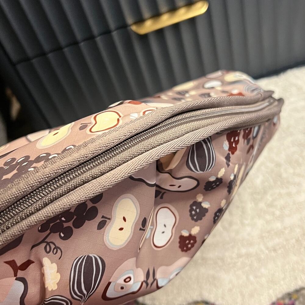 • - Picture 7 of 16